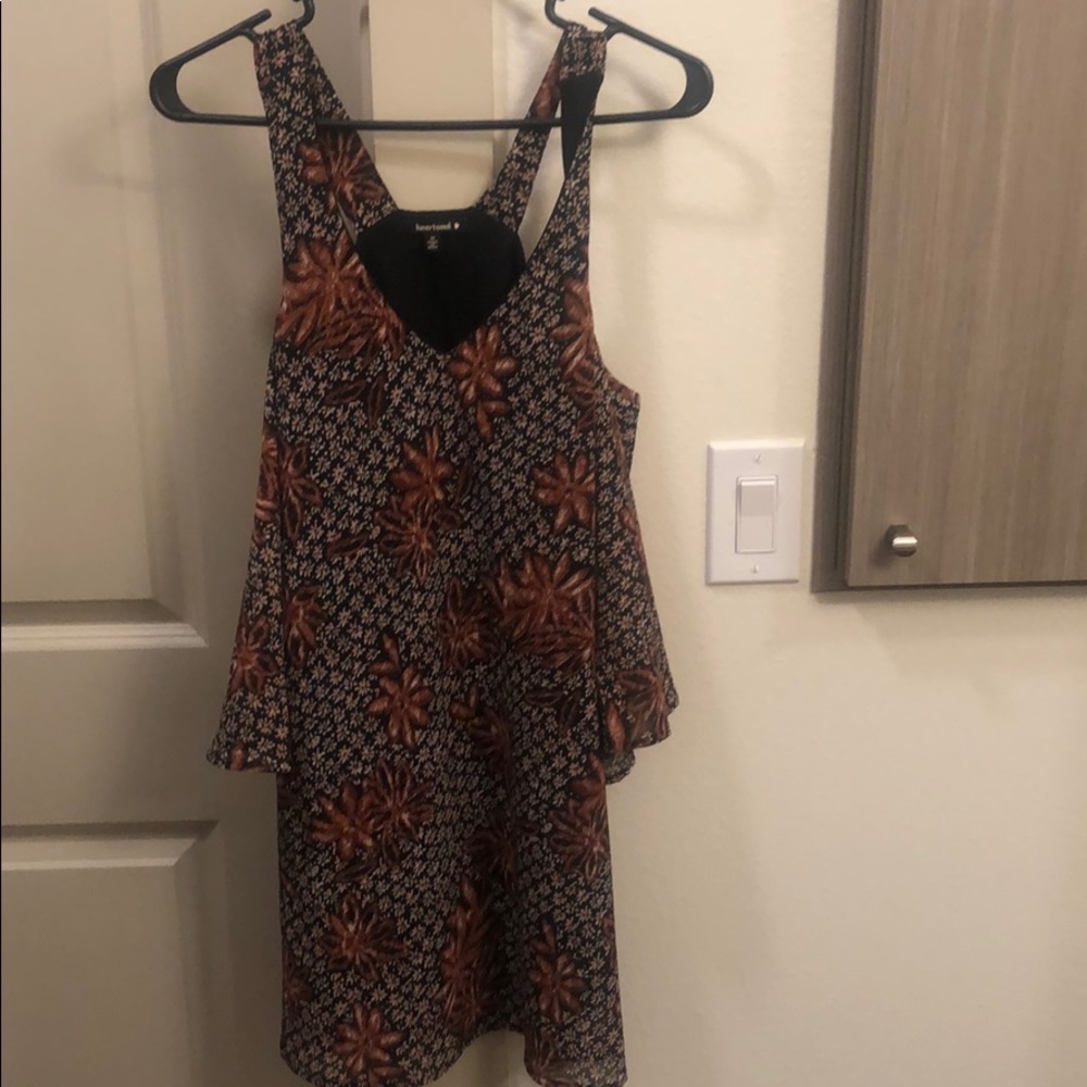 Cute dress!